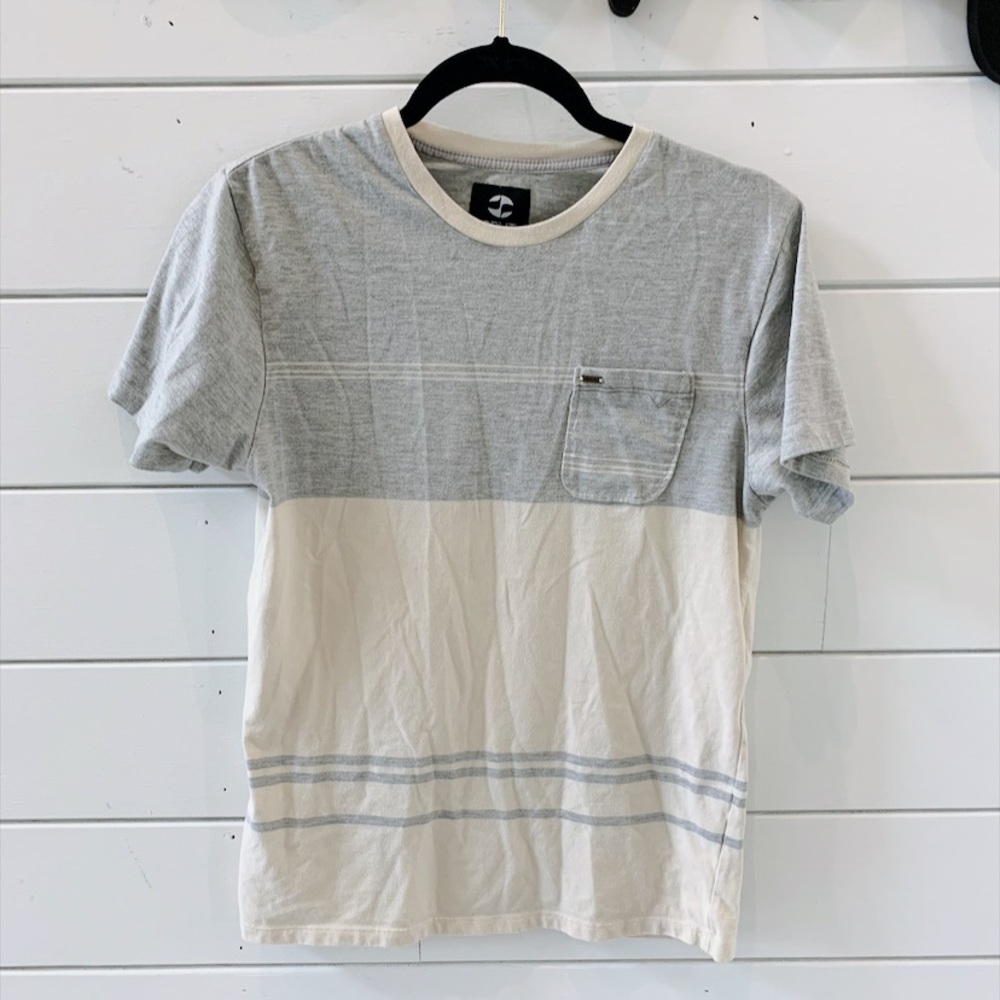 Men’s split tee - Picture 1 of 4